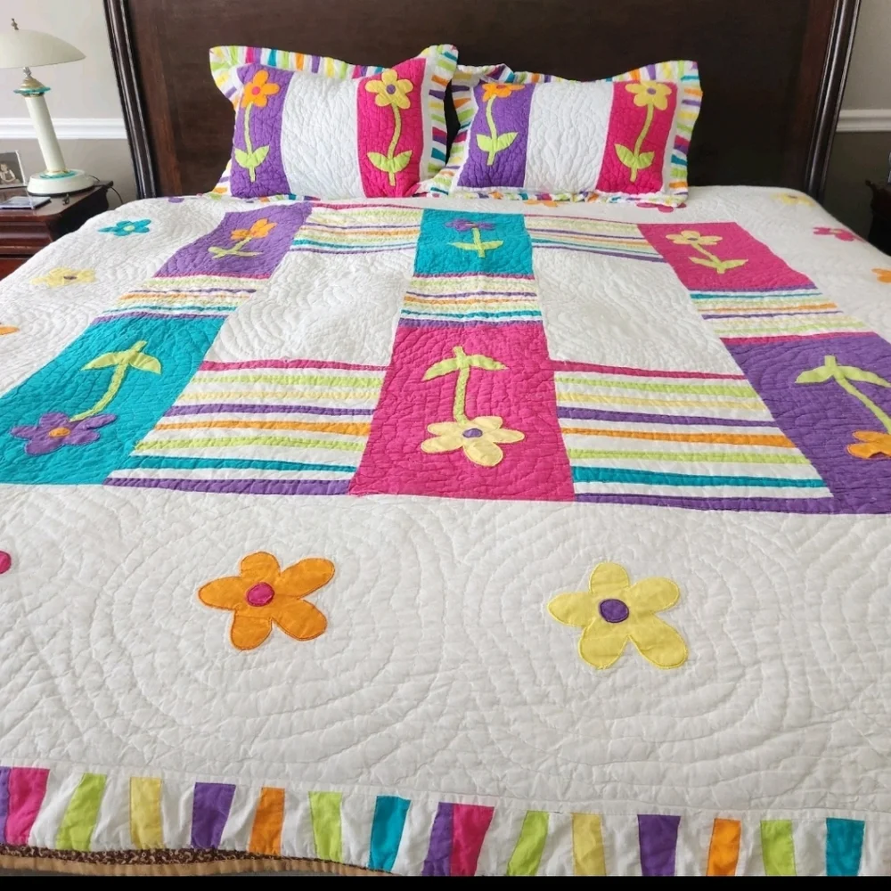 ARIZONA JEAN CO Quilt 2 Shams Floral Queen Colorful Applique